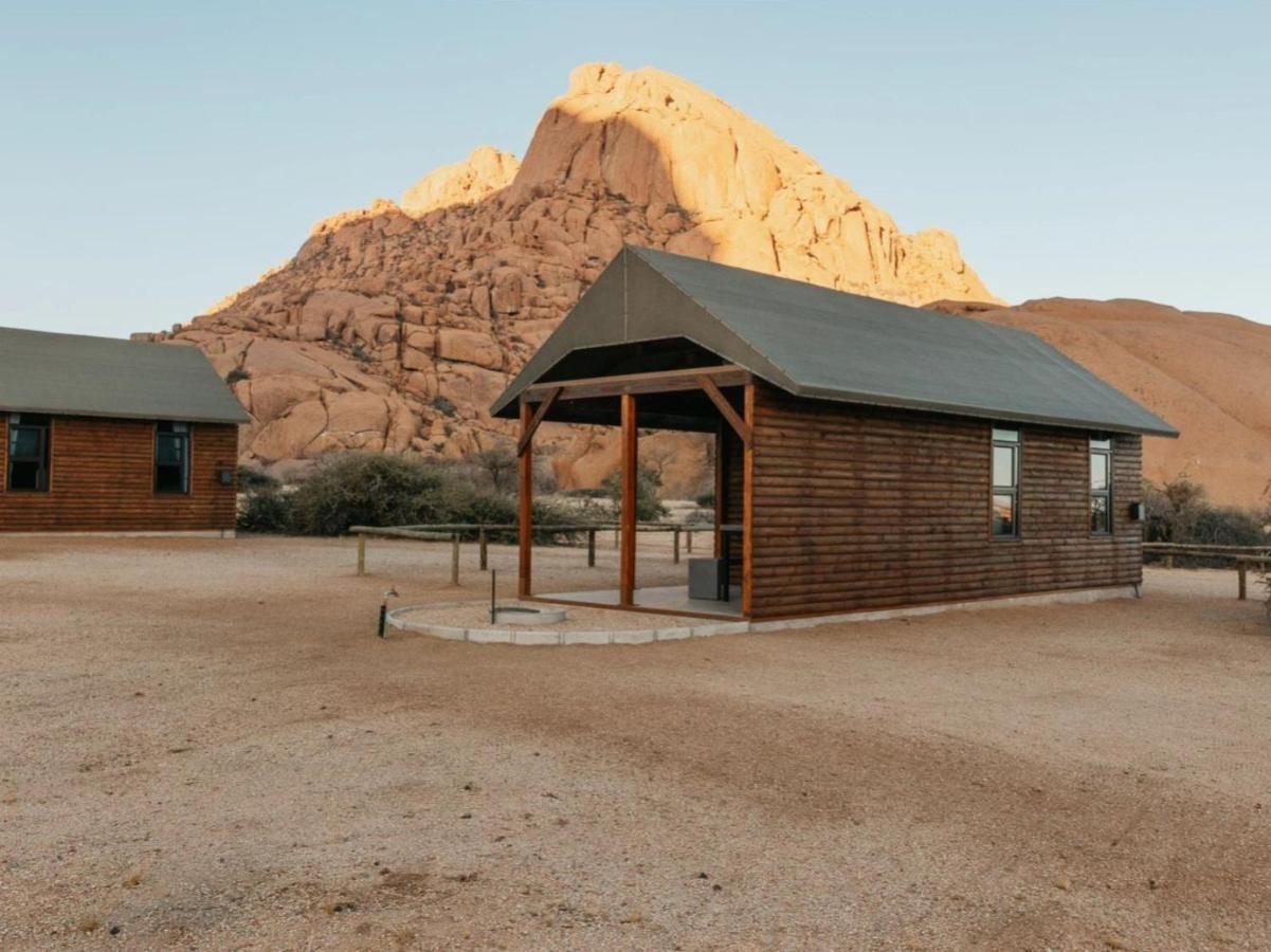 Spitzkoppe Cabin Camp Usakos Exterior photo